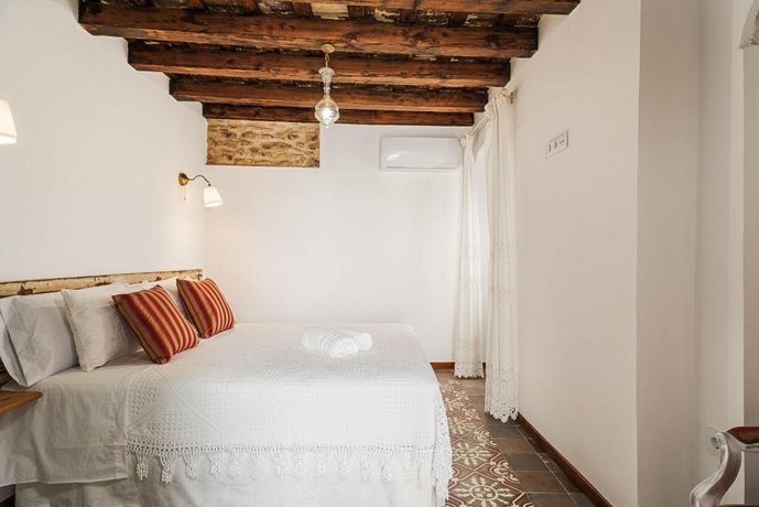 Casa de los Abuelos 18