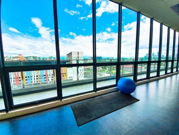 Beautiful Relaxing Home in SkyArena Ascenda 3-6pax