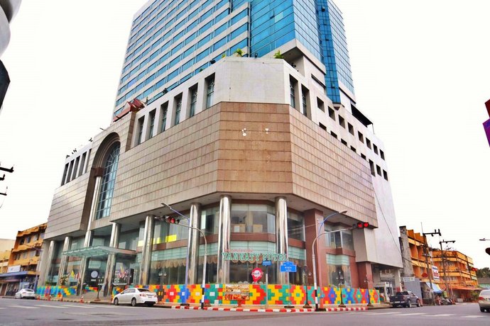 Yannaty Hotel