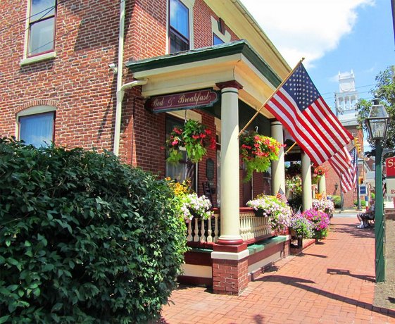 Strasburg Village Inn