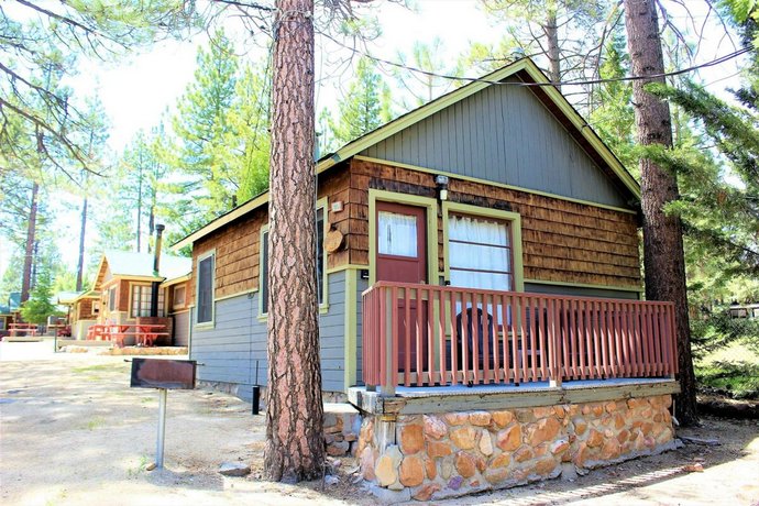 Juniper Cabin 105