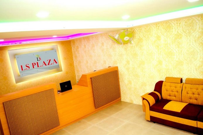 Ls Plaza