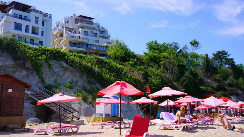 Apartments Byala Vista Cliff First Line