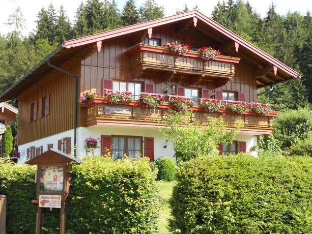 Apartment Heistracher 1