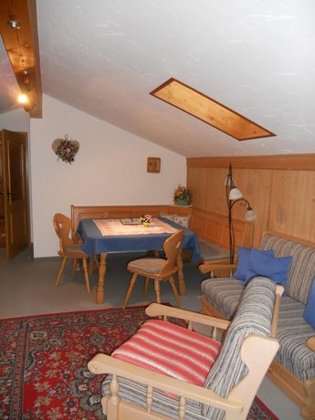 Apartment Heistracher 1