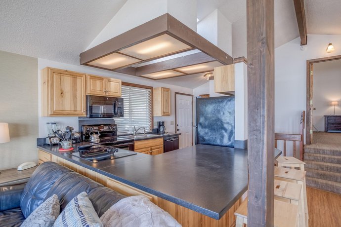Stairway to Heaven - 5 Br home by RedAwning