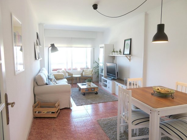 Apartment with 2 bedrooms in Pontevedra with wonderful sea view and WiFi 4 km from the beach