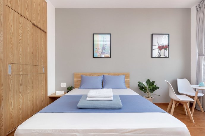 Cozrum Home Ly Chinh Thang