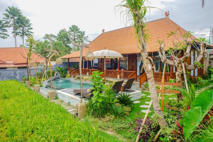Umakelod Sebatu Villa & Cottages