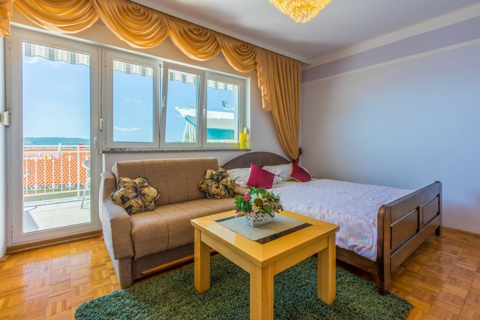 Apartments NINIC Crikvenica