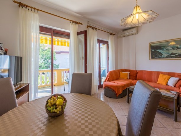 Apartment NEVELINA
