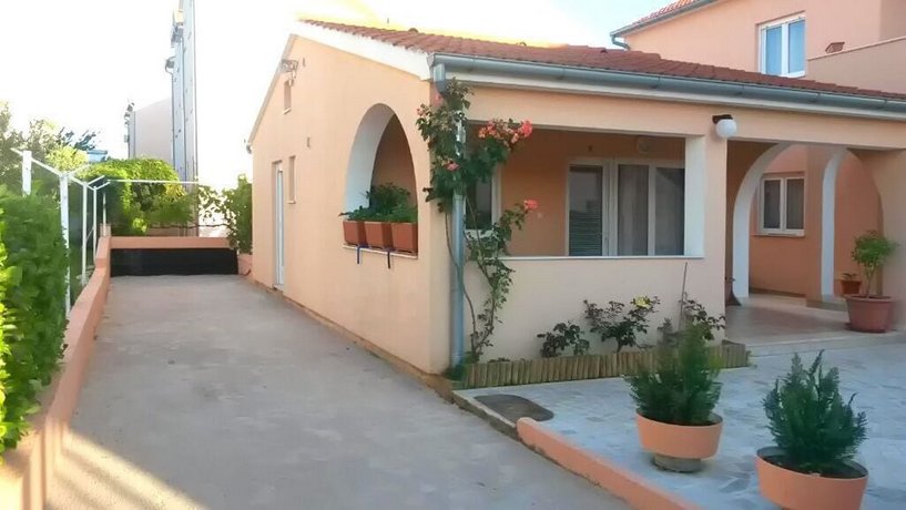 Apartment Nedoklan
