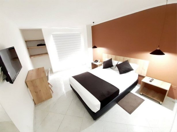 Hotel Santorini 70