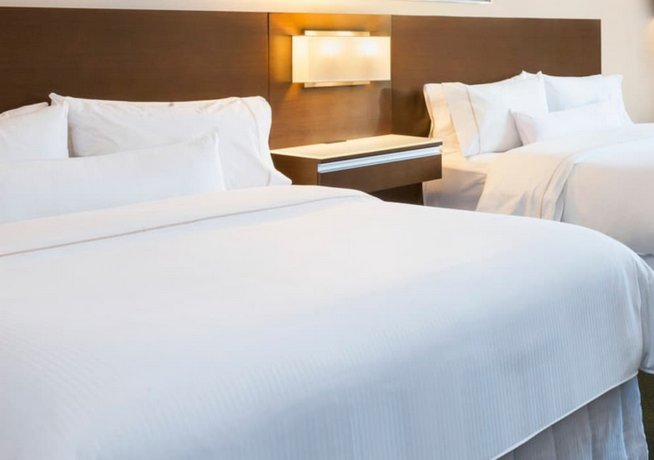 The Westin Wall Centre Vancouver Airport