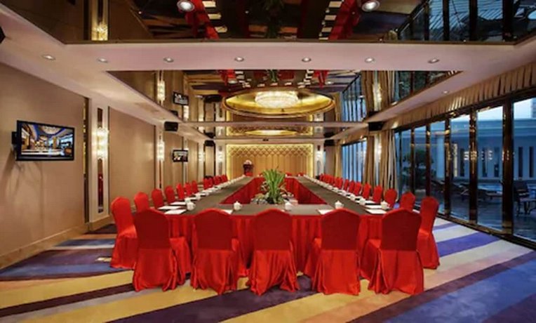 Zhuhai Charming Holiday Hotel