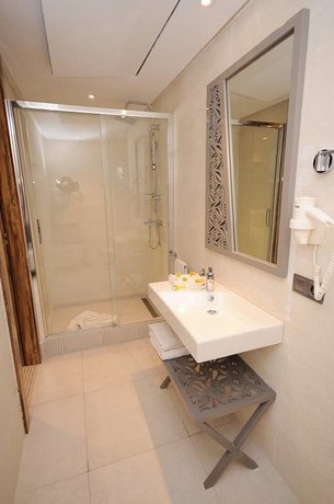 Oum Palace Hotel & Spa