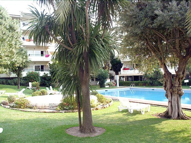 Parque Mourabel Oasis Village & Pe do Lago