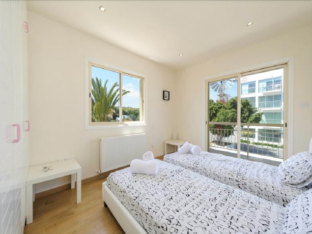 Delfini Villas Protaras
