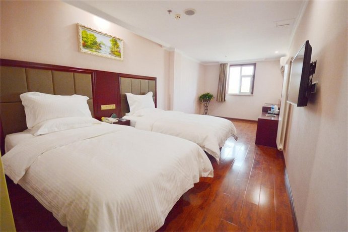 GreenTree Inn Shanghai Pudong Airport Heqing Town Middle Huanqing Road Express Hotel