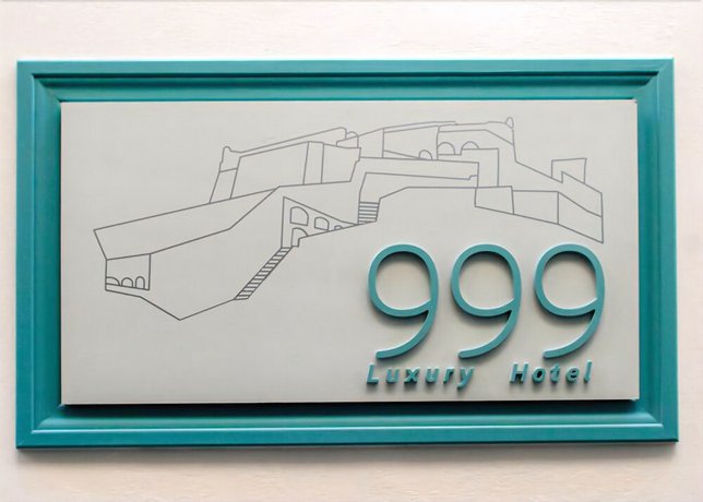 999 Luxury Hotel