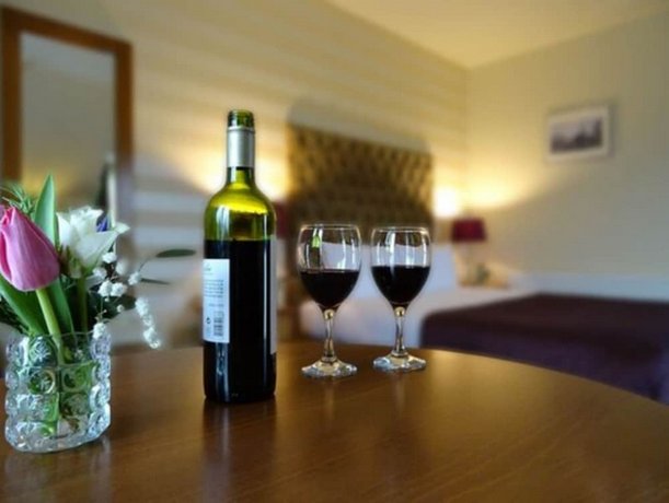 Raheen Woods Hotel
