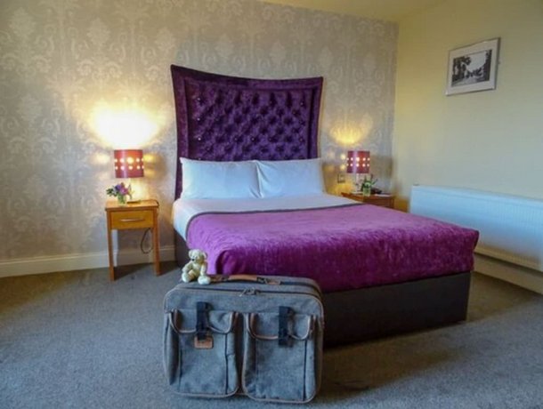 Raheen Woods Hotel