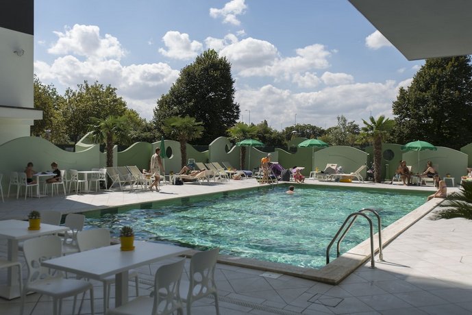 Nero D'Avorio Aparthotel