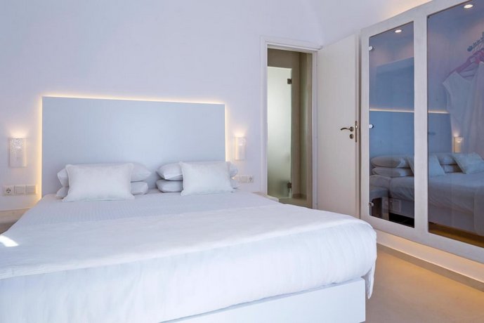 Art Hotel Santorini