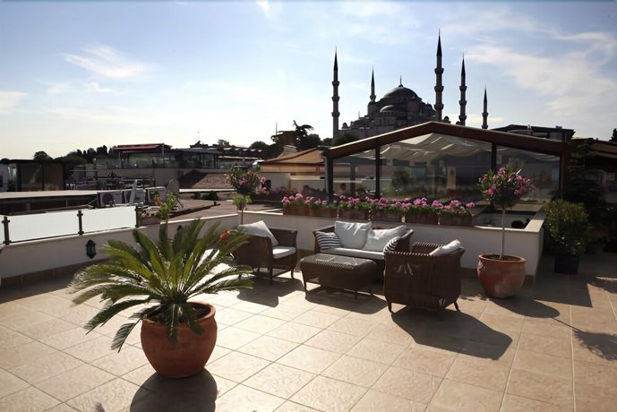 Hotel Sari Konak