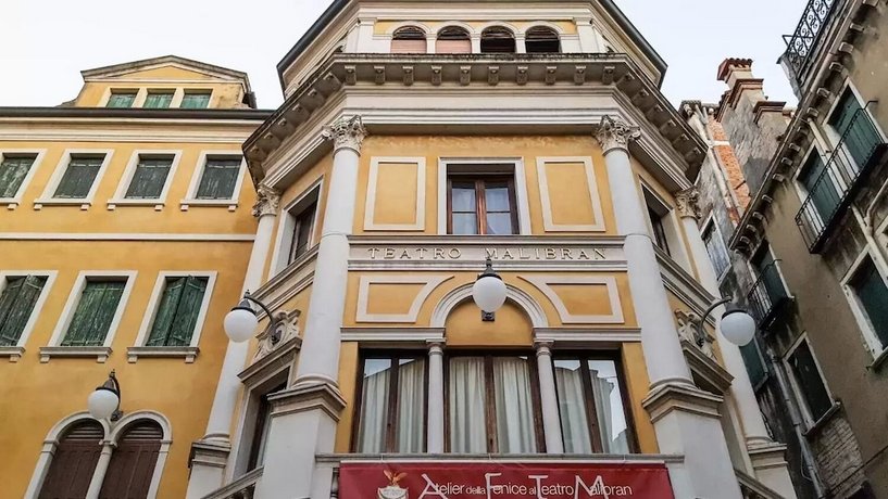 Ca' Della Loggia