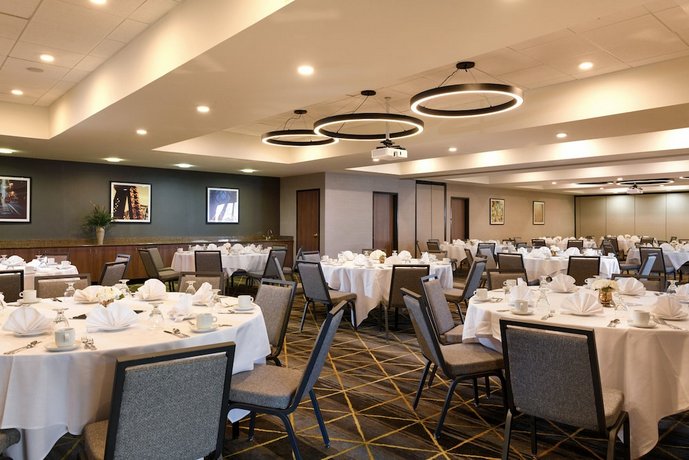 Holiday Inn Oakland Airport