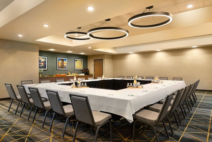 Holiday Inn Oakland Airport