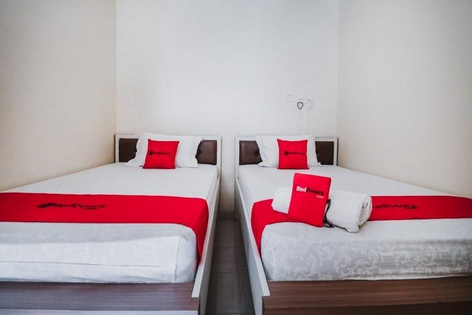 RedDoorz Plus near Semanggi