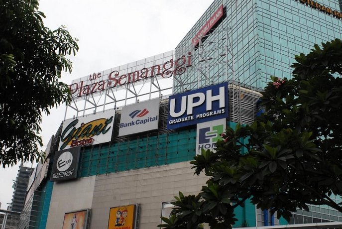 RedDoorz Plus near Semanggi