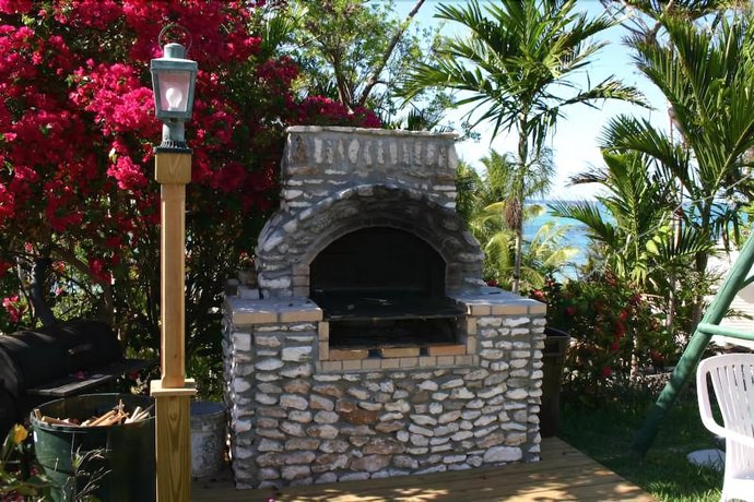 Orange Hill Beach Inn