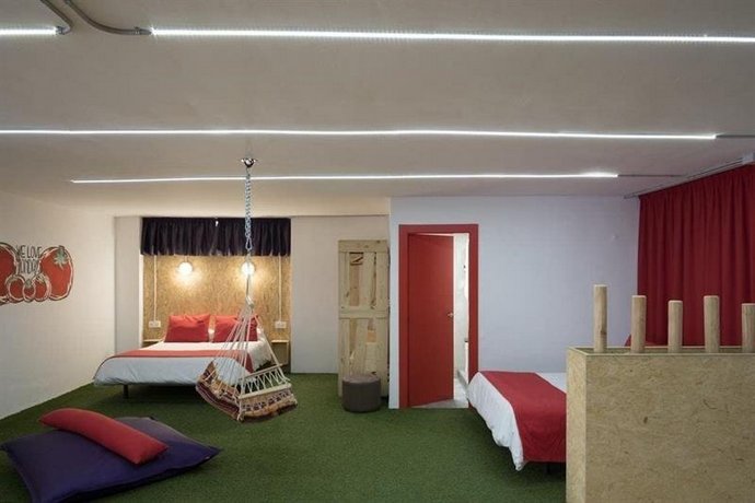 Tomate Rooms