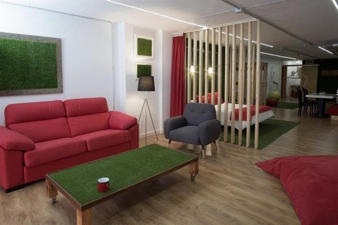 Tomate Rooms