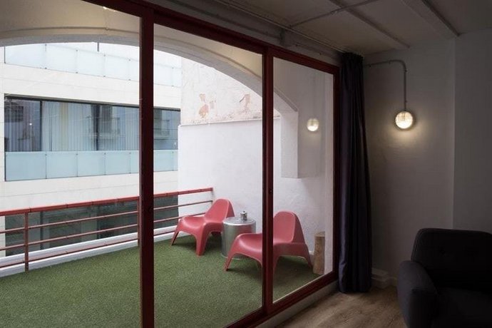 Tomate Rooms