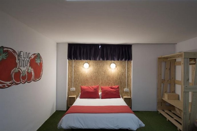 Tomate Rooms