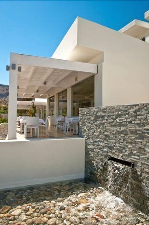 Lindos White Hotel & Suites
