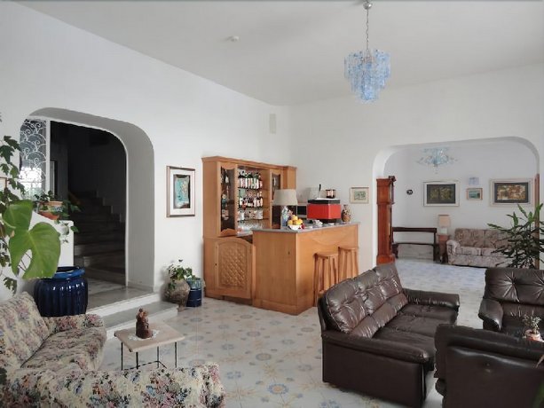 Hotel Candia