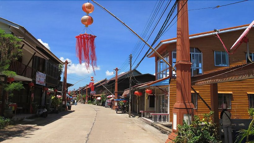Shine Talay Guesthouse
