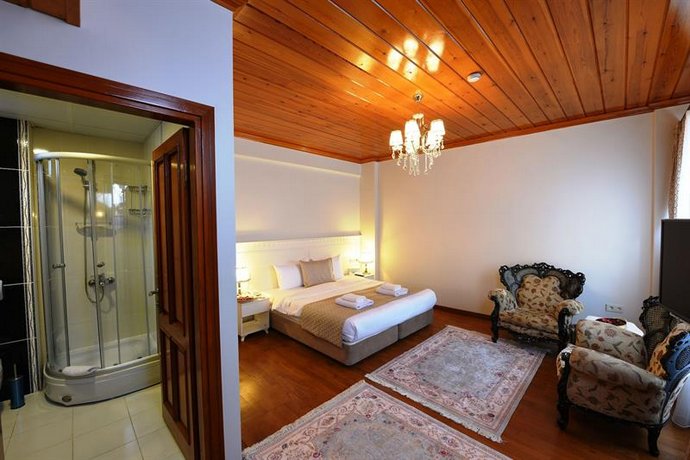 Elyka Hotel