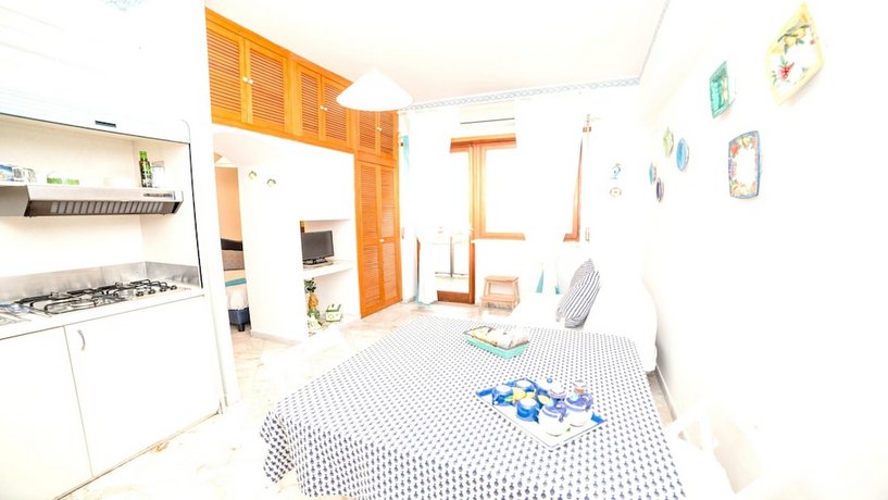 House With one Bedroom in Maiori With Wonderful City View and Balcony - 500 m From the Beach