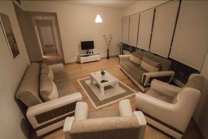 Koza Suites Apartments