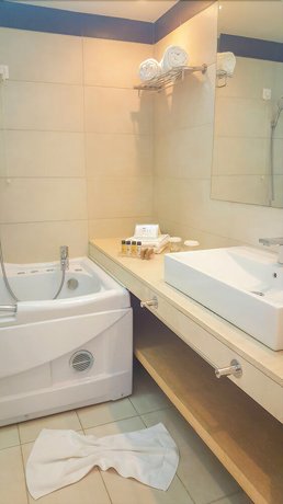 ALEA Hotel & Suites