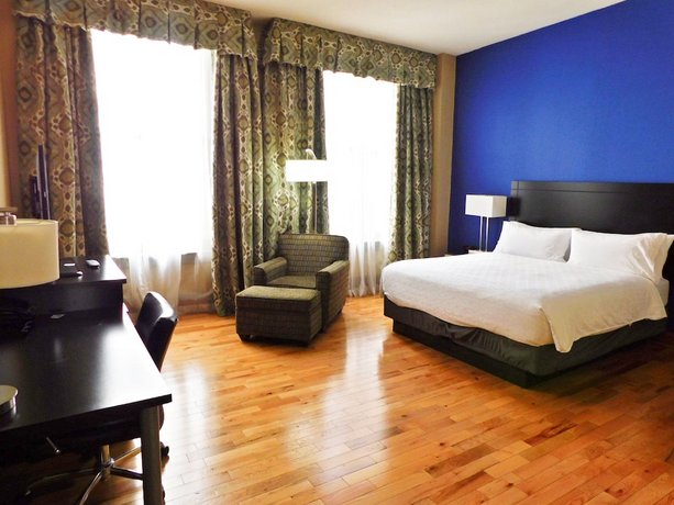 Holiday Inn Express Cleveland Downtown