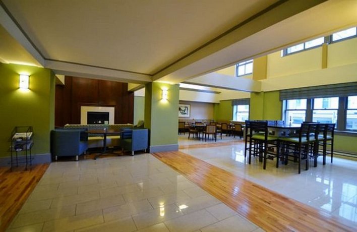 Holiday Inn Express Cleveland Downtown