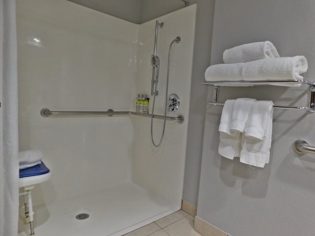 Holiday Inn Express Cleveland Downtown