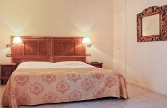 La Maison De Marta